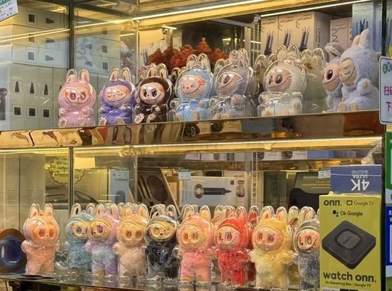 Labubu的假货产业链：秘密全球发货，工厂谁也不能来(💻)看